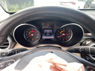 2017 Mercedes-Benz GLC 300 - Interior Full Dashboard Image